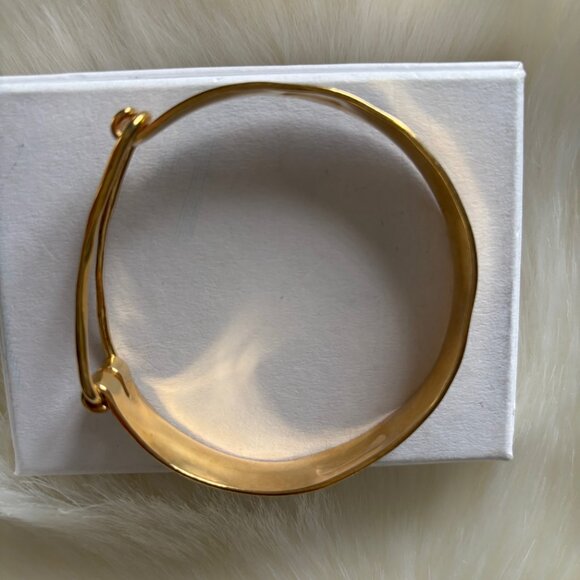 Banana Republic Buckle Cuff Aureus + Argent - Picture 3 of 11